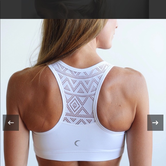 I am selling a white zyia bomber bra size small - Picture 7 of 9